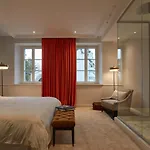 Гостевой дом The Townhouse 4*