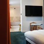 Konukevi The Townhouse 4*