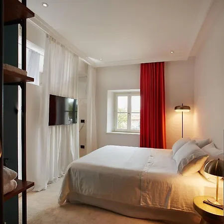 The Townhouse 4*